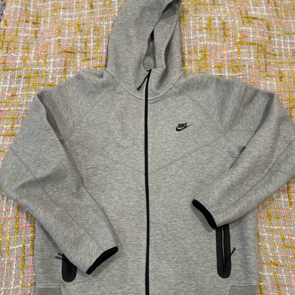 Nike Gray Zip Up Sweater